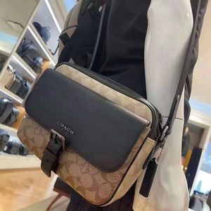 Coach Bag HUDSON CROSSBODY IN BLOCKED SIGNATURE CANVAS (COACH C6080)